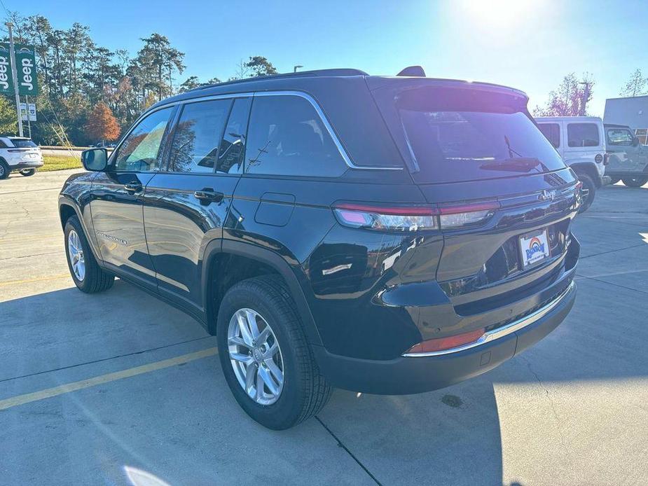 new 2025 Jeep Grand Cherokee car, priced at $37,170