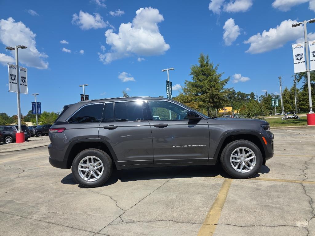 new 2025 Jeep Grand Cherokee car, priced at $39,165