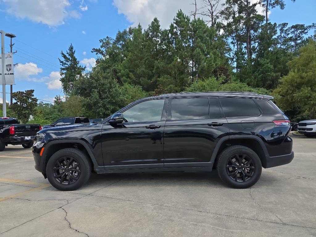used 2024 Jeep Grand Cherokee L car, priced at $30,995