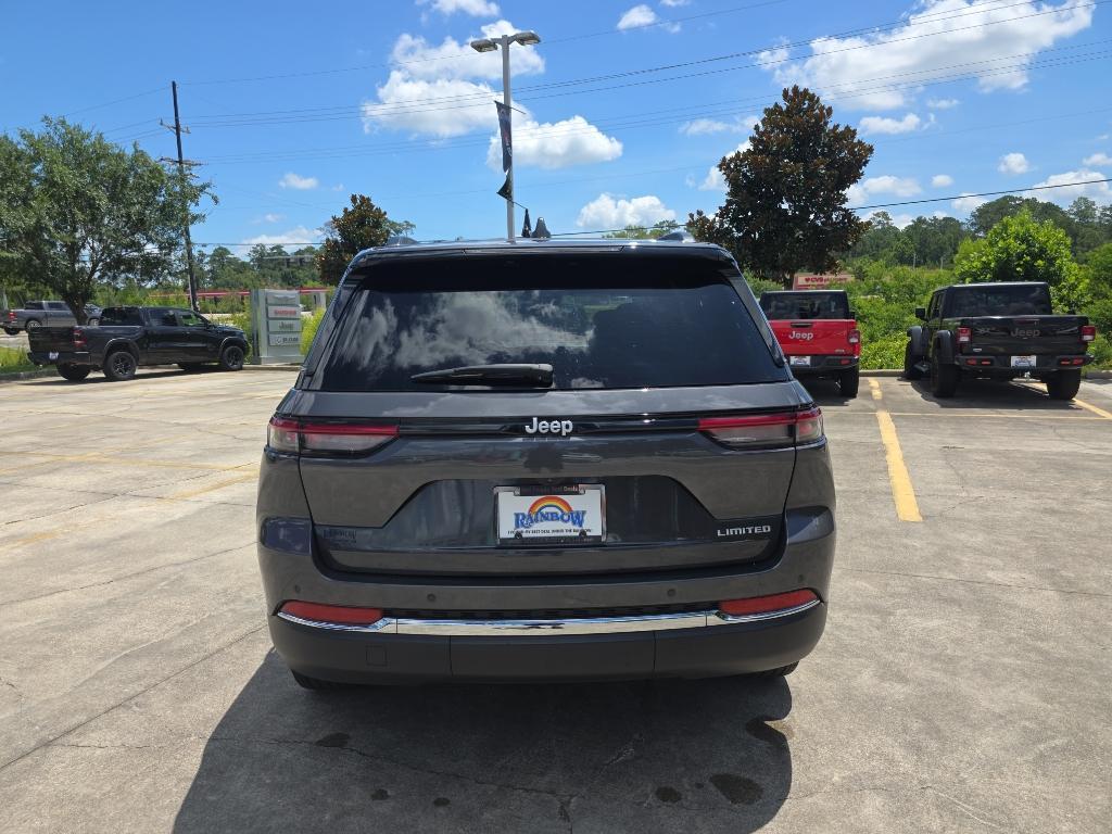 used 2024 Jeep Grand Cherokee car, priced at $32,995