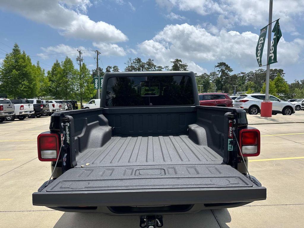 used 2021 Jeep Gladiator car, priced at $34,995