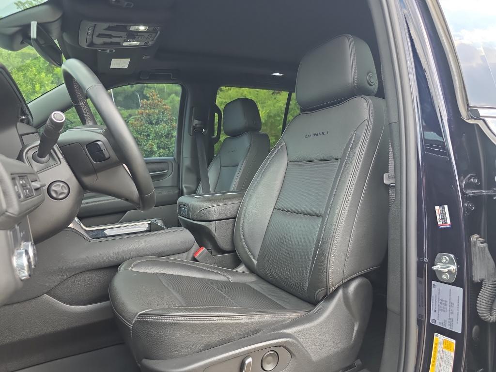 used 2023 GMC Yukon car, priced at $58,595