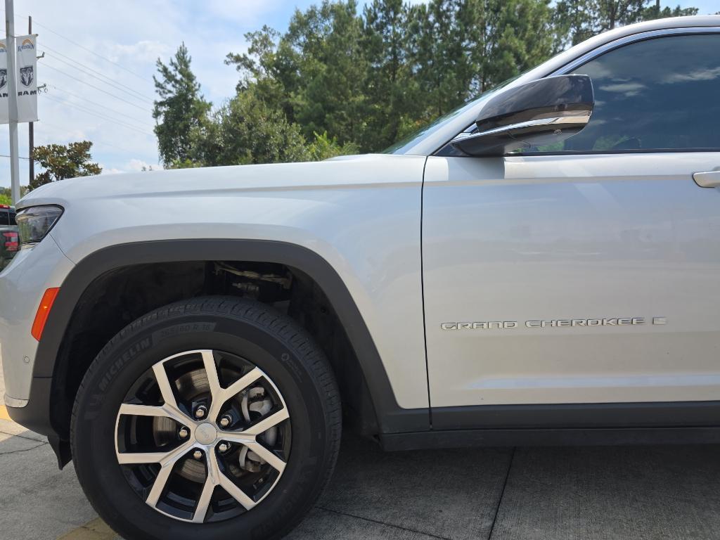 used 2024 Jeep Grand Cherokee L car, priced at $36,995