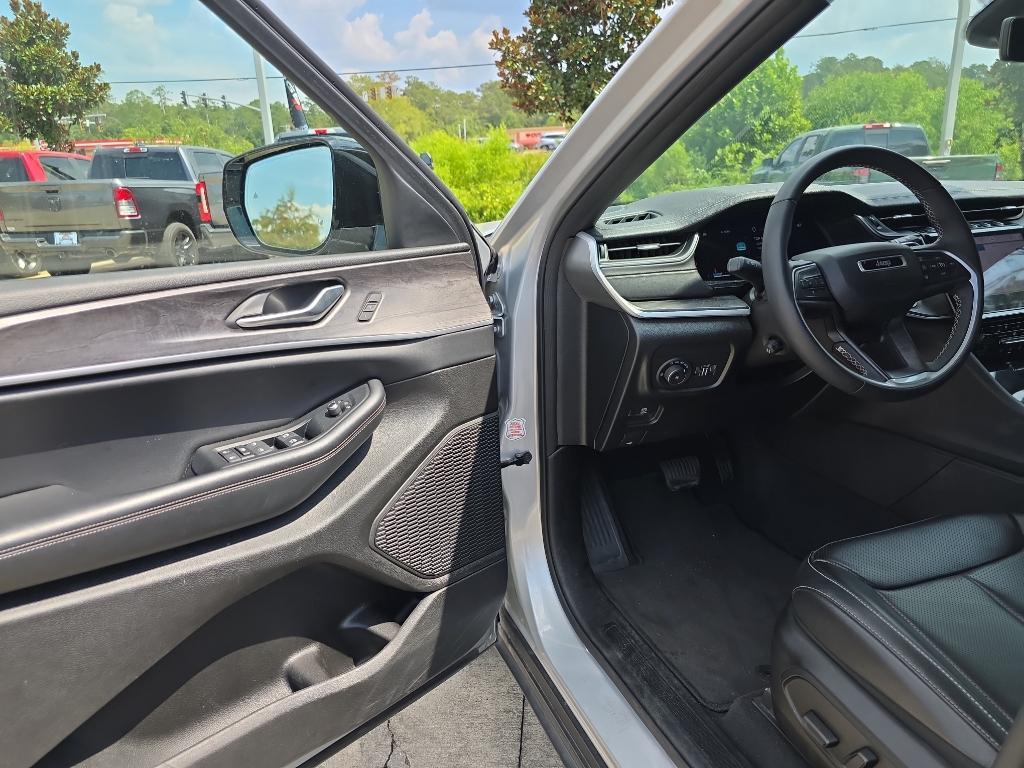 used 2024 Jeep Grand Cherokee L car, priced at $36,995