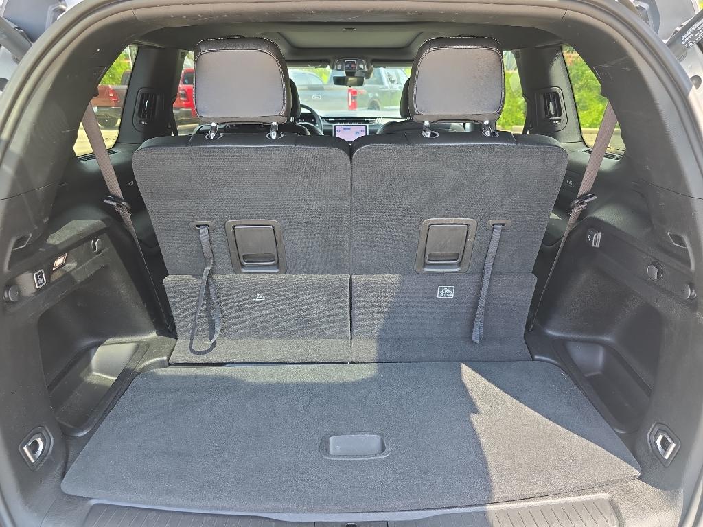 used 2024 Jeep Grand Cherokee L car, priced at $36,995