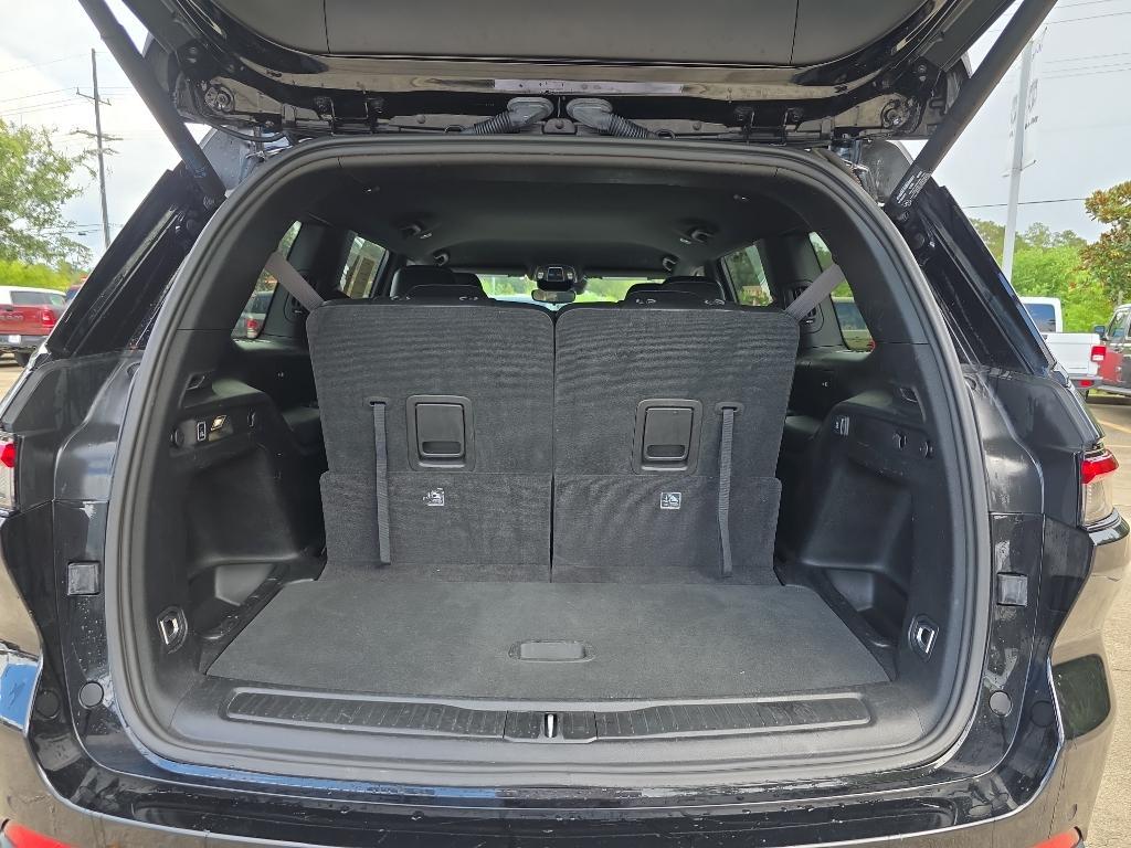 used 2024 Jeep Grand Cherokee L car, priced at $30,645