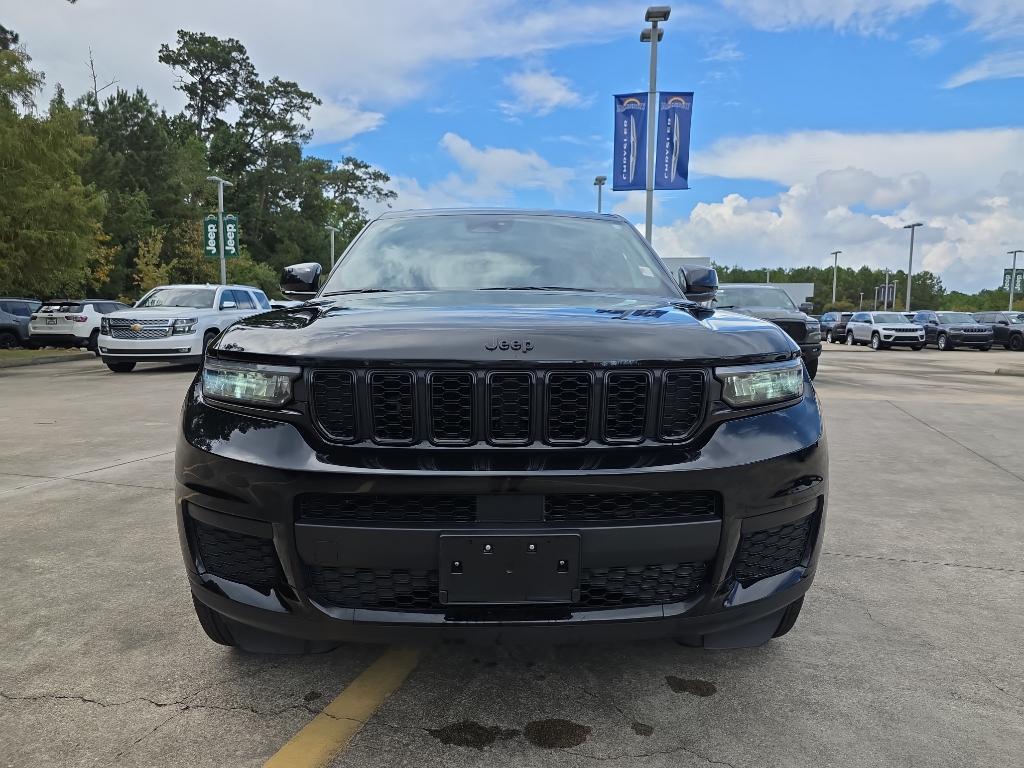 used 2024 Jeep Grand Cherokee L car, priced at $30,645