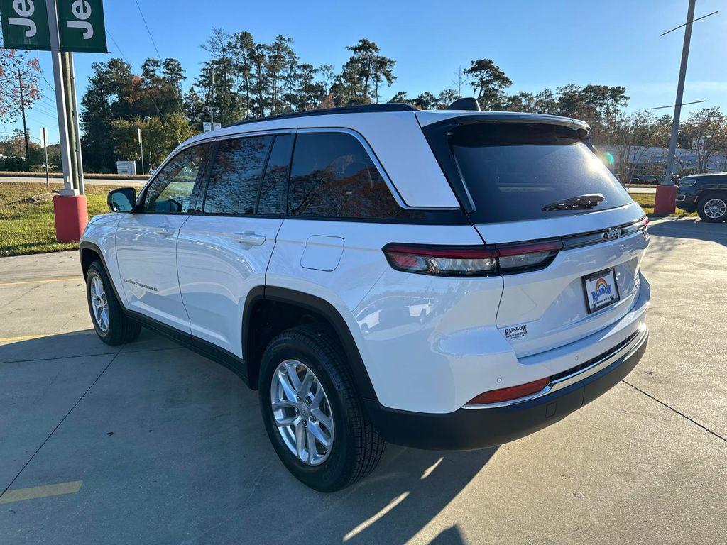 new 2025 Jeep Grand Cherokee car, priced at $35,580