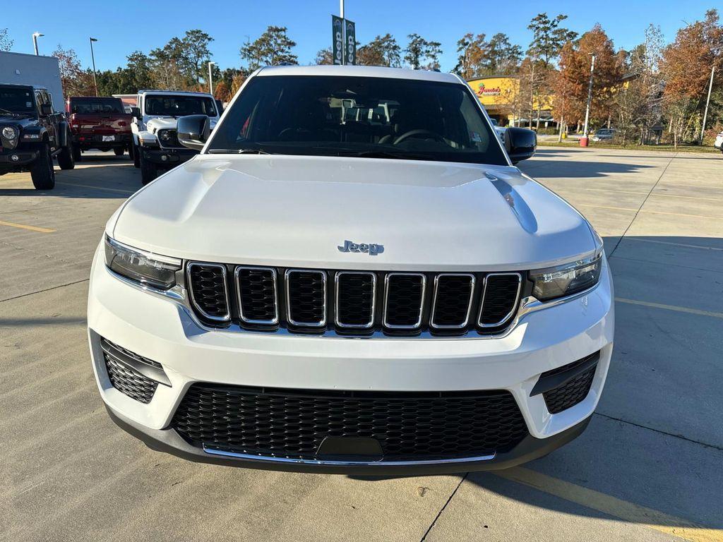 new 2025 Jeep Grand Cherokee car, priced at $35,580