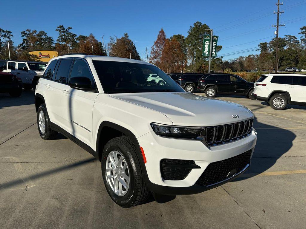 new 2025 Jeep Grand Cherokee car, priced at $35,580