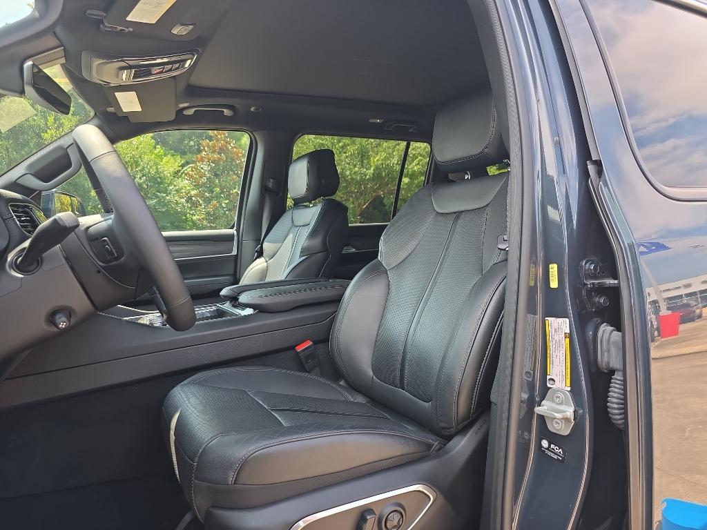 used 2024 Jeep Wagoneer L car, priced at $52,995