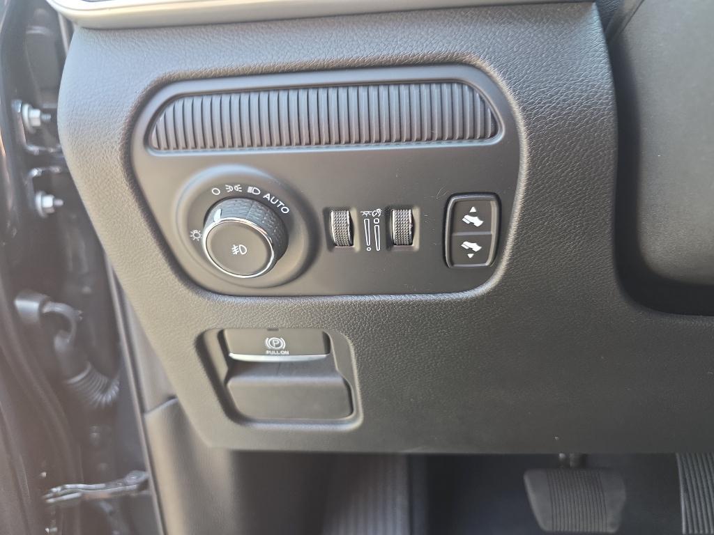 used 2024 Jeep Wagoneer L car, priced at $52,995
