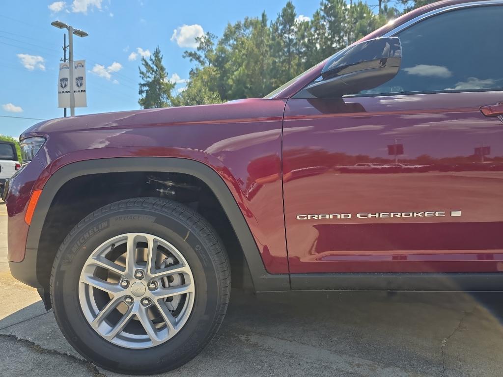 new 2025 Jeep Grand Cherokee car, priced at $39,165