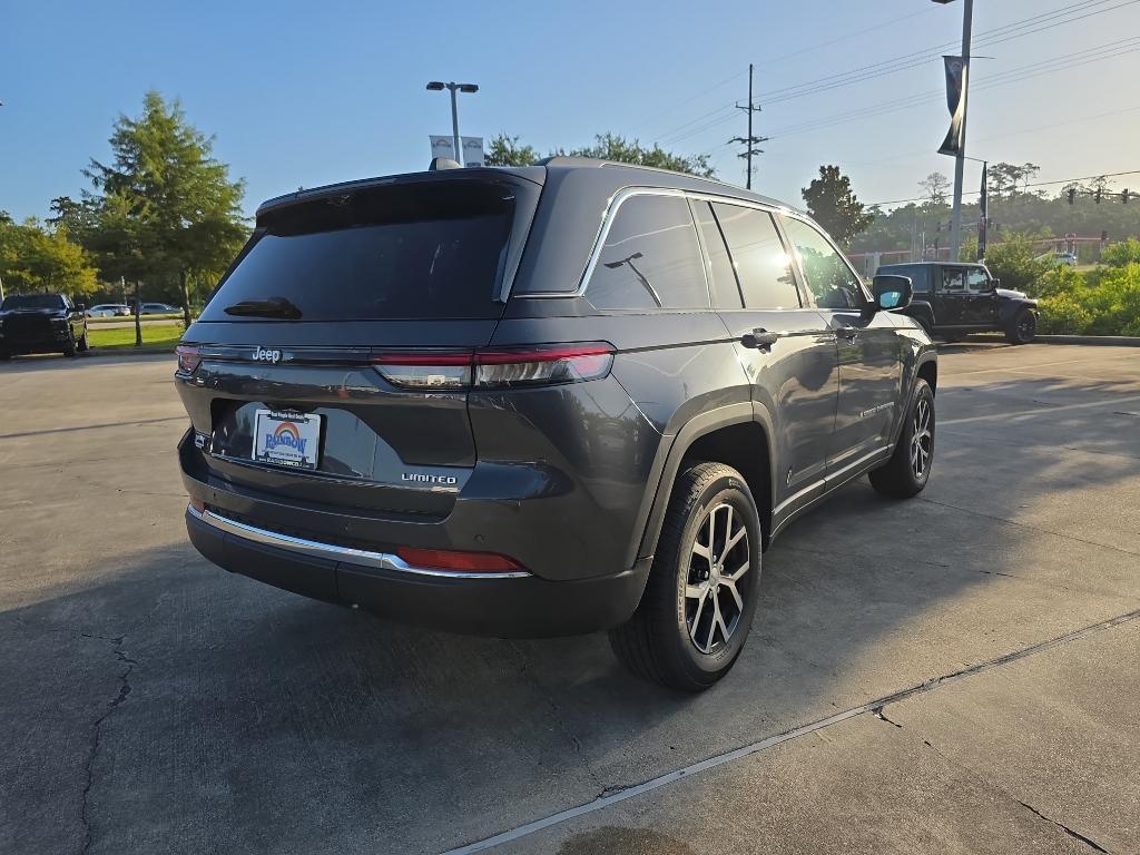 new 2025 Jeep Grand Cherokee car, priced at $45,735