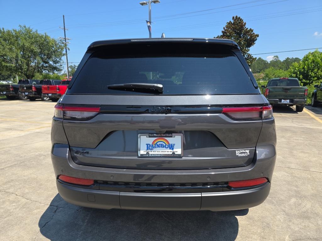 new 2025 Jeep Grand Cherokee car, priced at $41,730