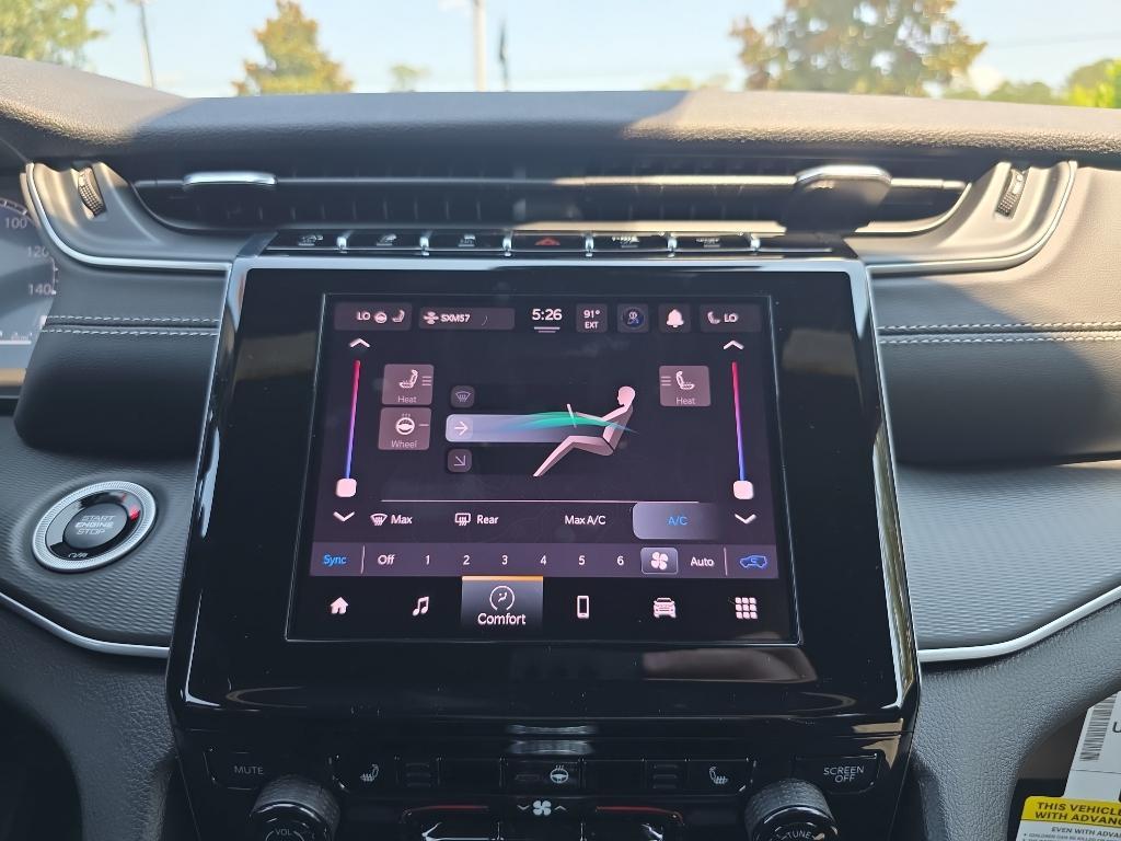 new 2025 Jeep Grand Cherokee car, priced at $41,730