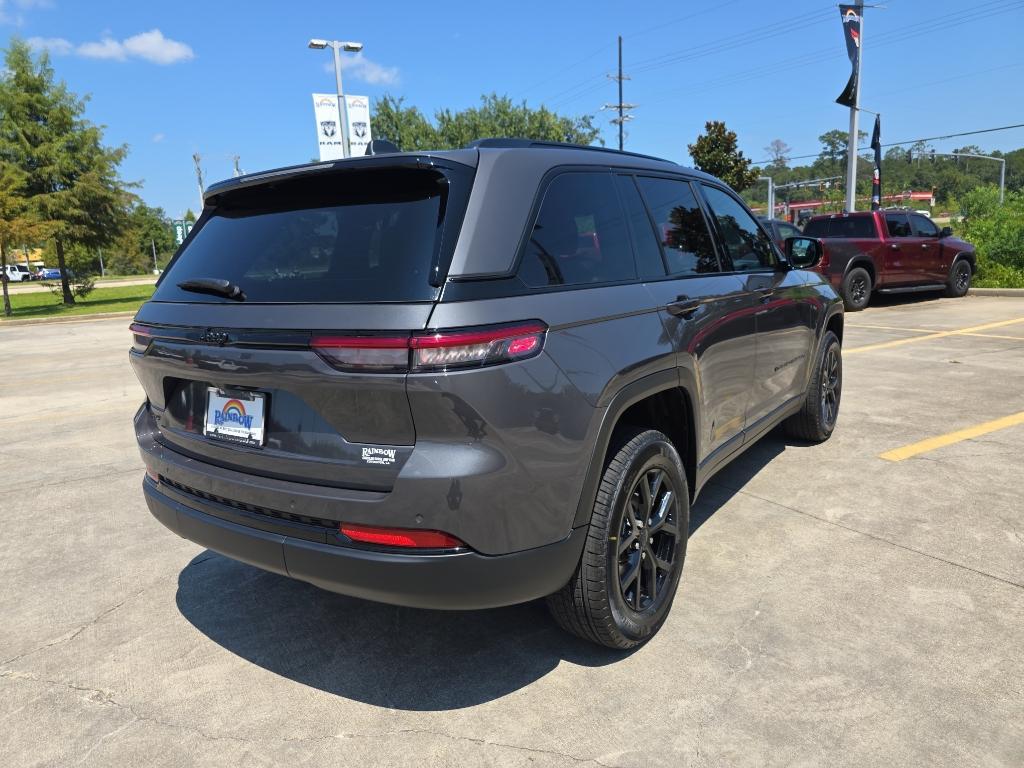 new 2025 Jeep Grand Cherokee car, priced at $41,730