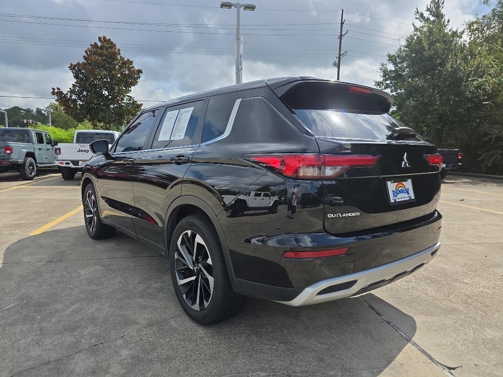 used 2023 Mitsubishi Outlander car, priced at $20,995