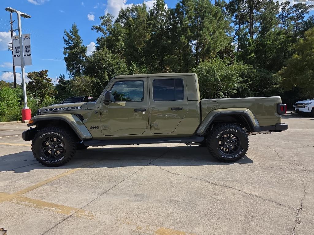 new 2025 Jeep Gladiator car, priced at $44,980