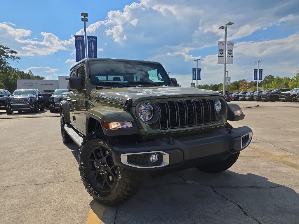 new 2025 Jeep Gladiator car, priced at $45,480