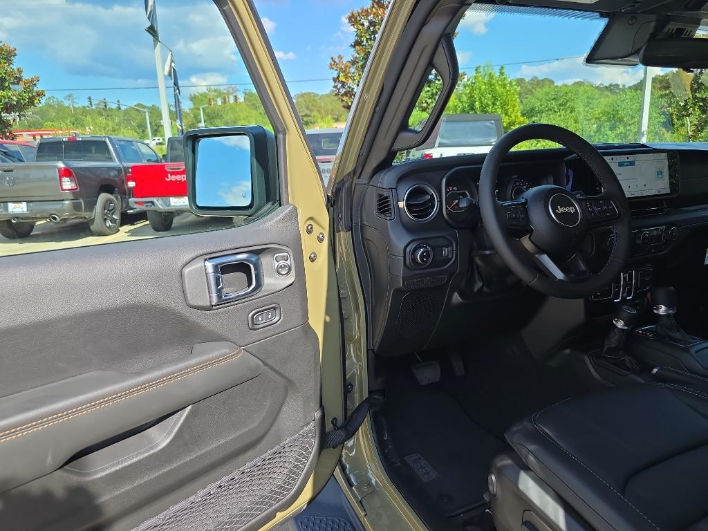 new 2025 Jeep Gladiator car, priced at $45,480