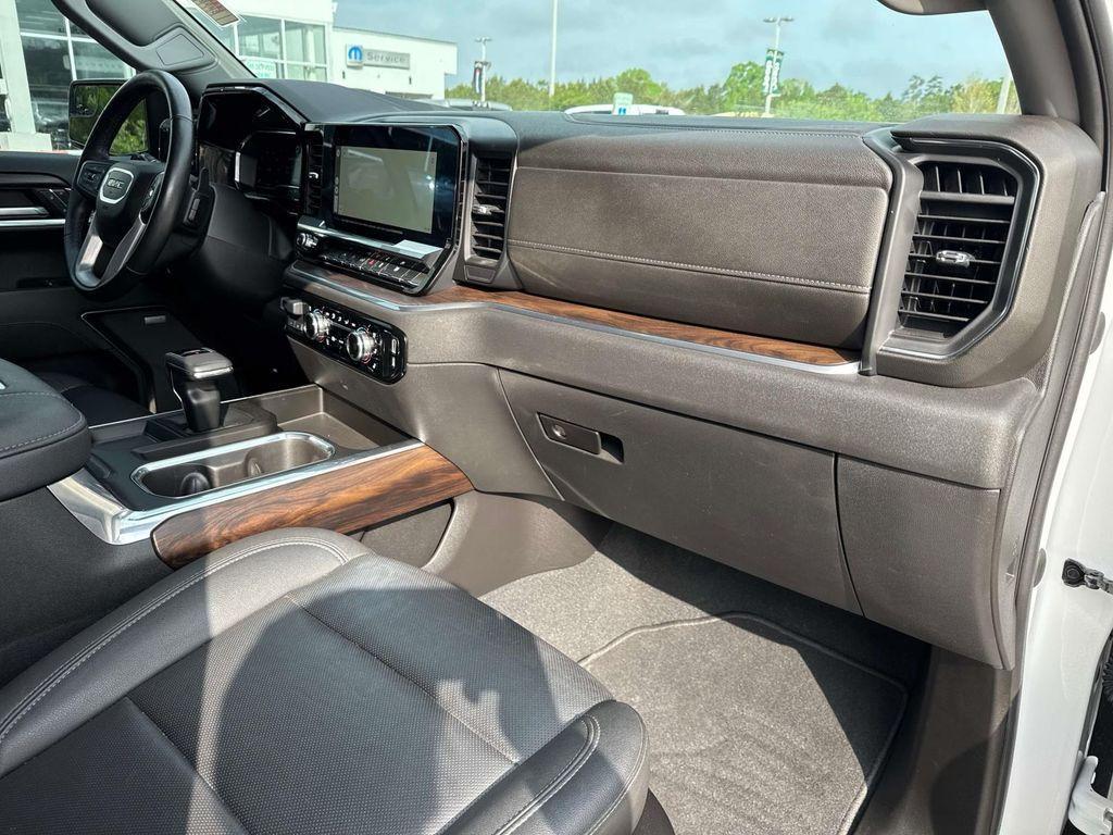 used 2022 GMC Sierra 1500 car, priced at $42,945