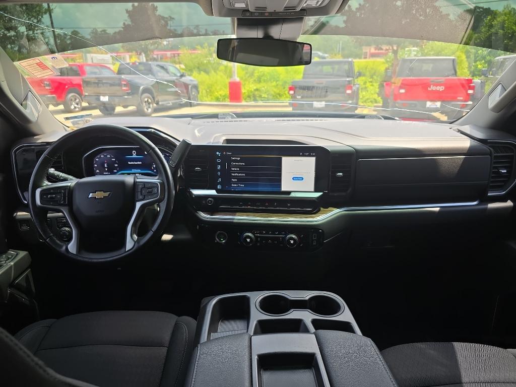used 2022 Chevrolet Silverado 1500 car, priced at $30,995