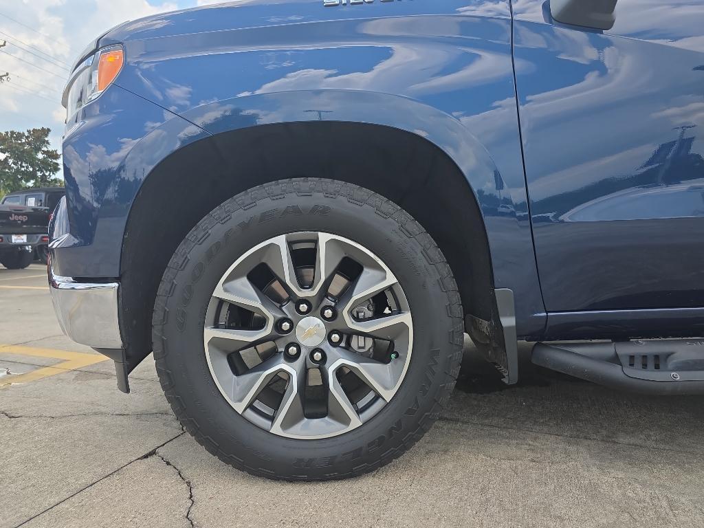 used 2022 Chevrolet Silverado 1500 car, priced at $30,995