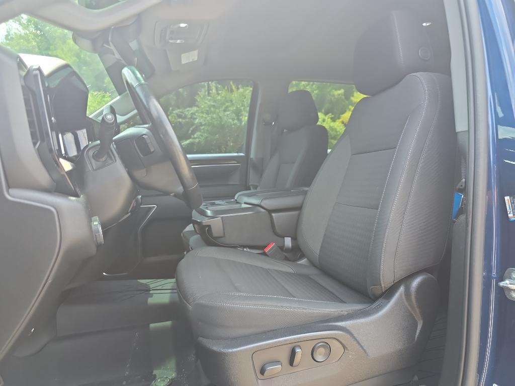 used 2022 Chevrolet Silverado 1500 car, priced at $30,995