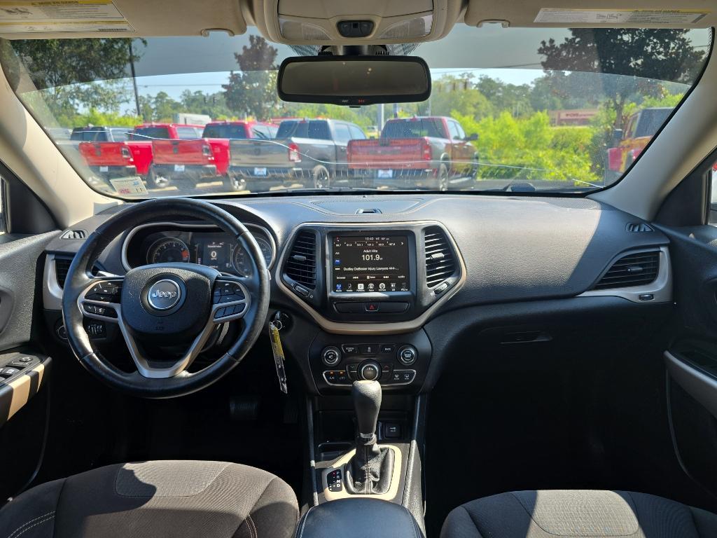 used 2017 Jeep Cherokee car, priced at $7,995