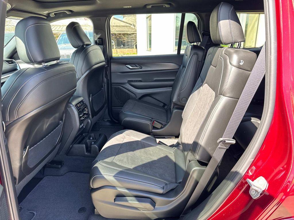 new 2025 Jeep Grand Cherokee L car, priced at $43,080