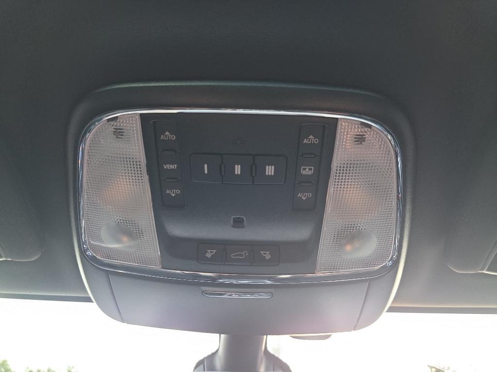 used 2019 Jeep Grand Cherokee car, priced at $17,995