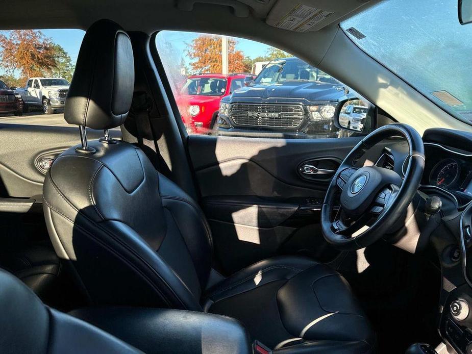 used 2019 Jeep Cherokee car, priced at $15,995