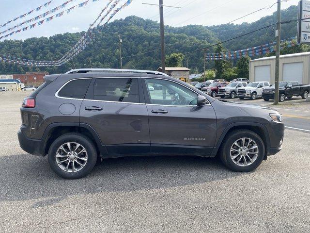 used 2020 Jeep Cherokee car, priced at $18,495