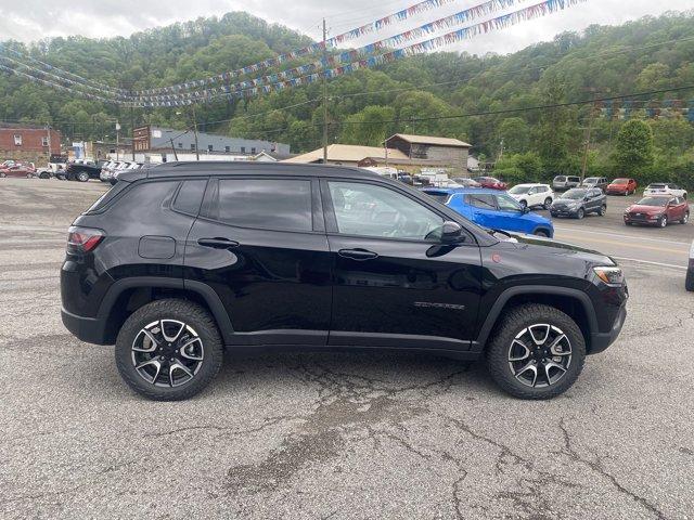 new 2024 Jeep Compass car, priced at $36,922