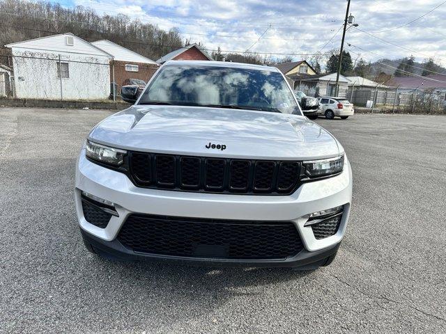 new 2024 Jeep Grand Cherokee car, priced at $47,676