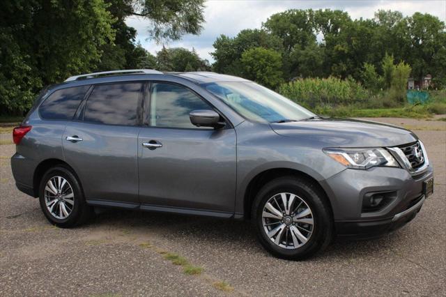 used 2020 Nissan Pathfinder car, priced at $22,998