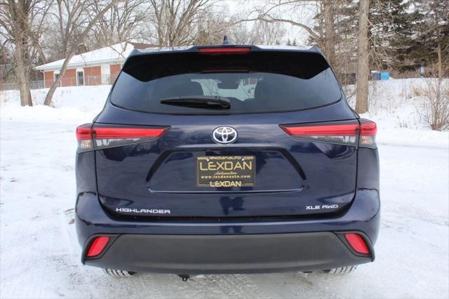 used 2022 Toyota Highlander car, priced at $33,988