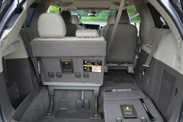 used 2020 Toyota Sienna car, priced at $31,998