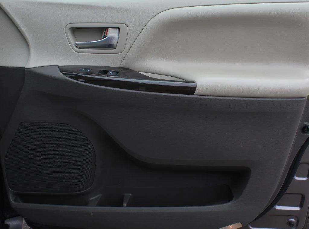 used 2020 Toyota Sienna car, priced at $29,988