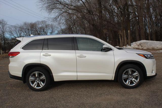 used 2017 Toyota Highlander car, priced at $23,977