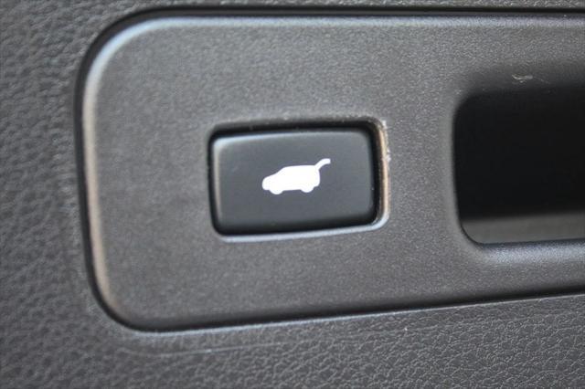 used 2020 Acura MDX car, priced at $26,970