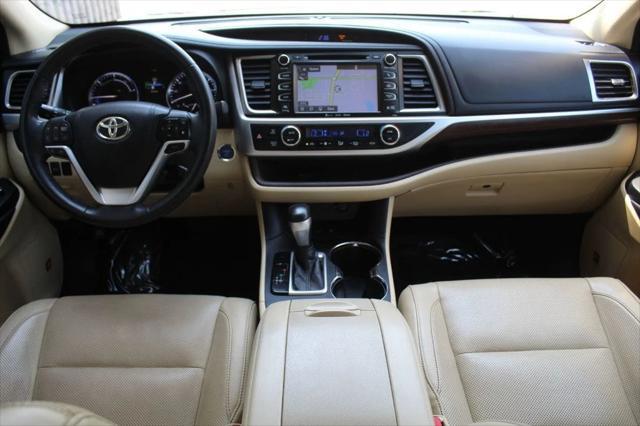 used 2016 Toyota Highlander Hybrid car, priced at $25,997