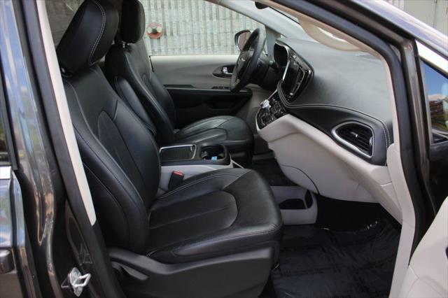 used 2022 Chrysler Pacifica car, priced at $29,998