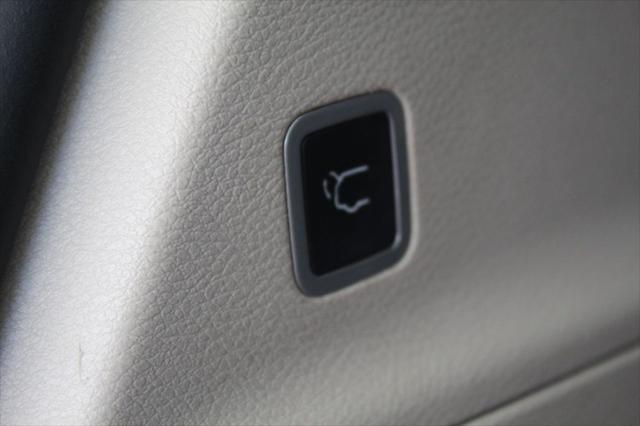 used 2022 Chrysler Pacifica car, priced at $29,998