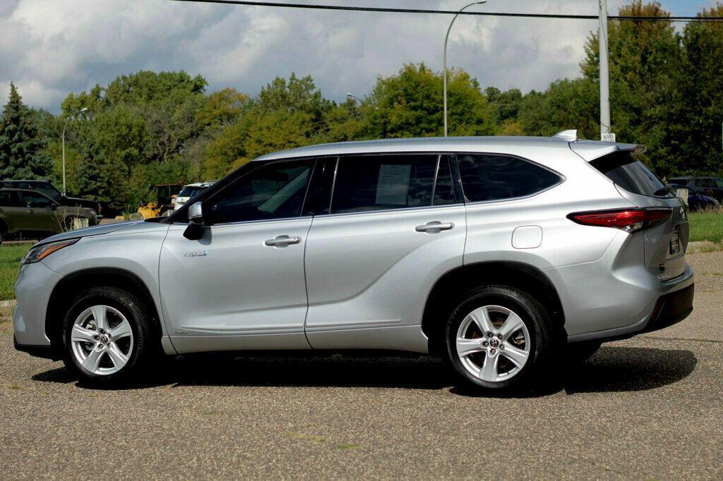used 2020 Toyota Highlander Hybrid car, priced at $27,998