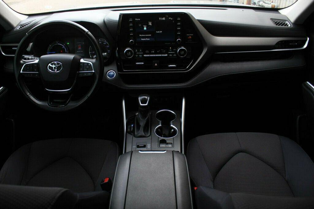 used 2020 Toyota Highlander Hybrid car, priced at $27,998
