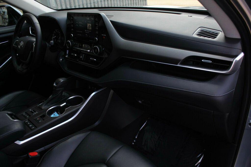 used 2022 Toyota Highlander car, priced at $33,998