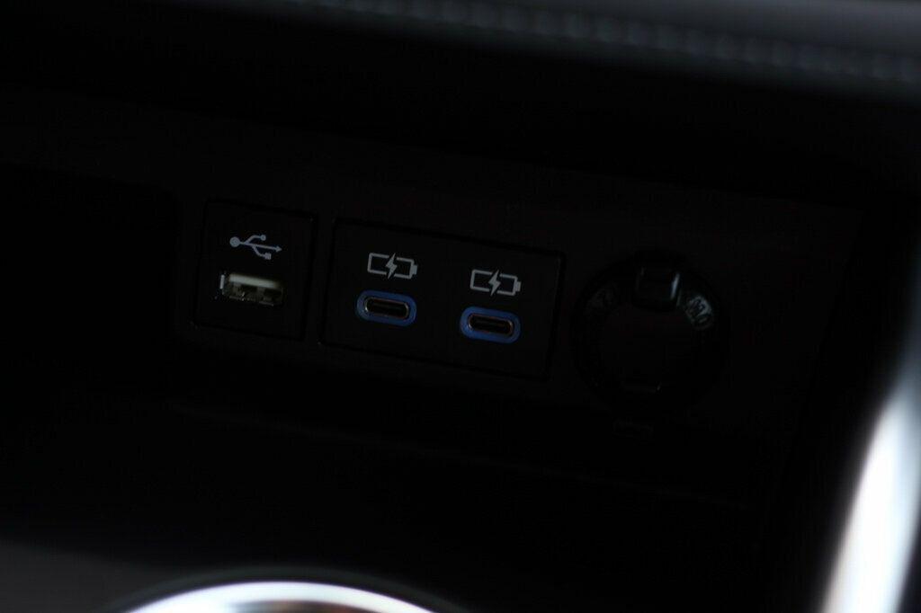 used 2022 Toyota Highlander car, priced at $33,998
