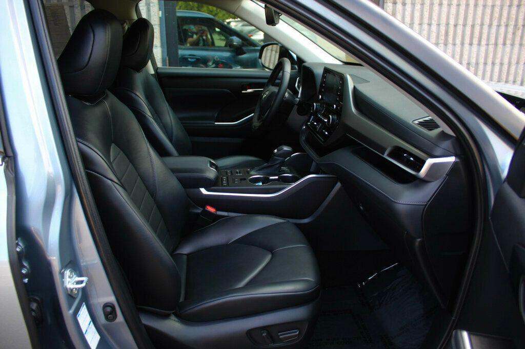 used 2022 Toyota Highlander car, priced at $33,998